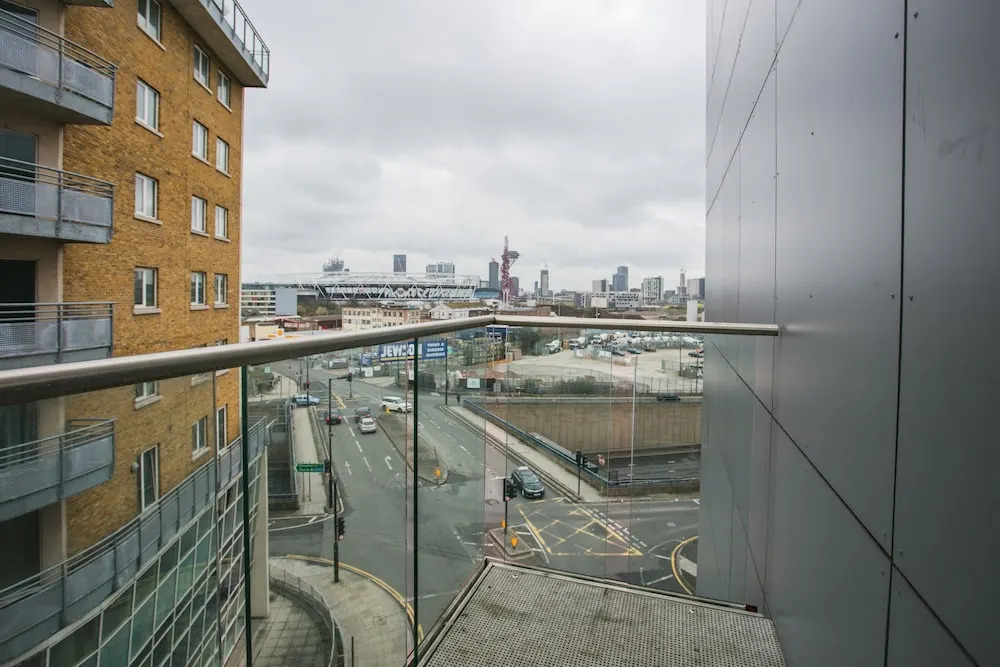 3 Bedroom Apartment With City View