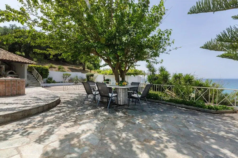 Villa Yialos by Villa Plus