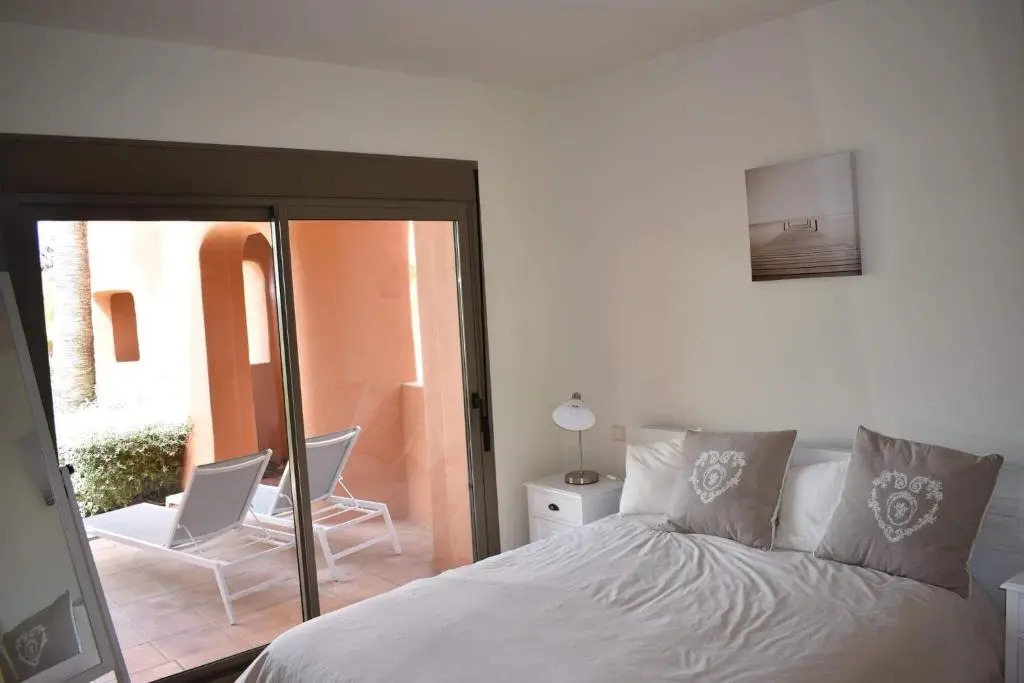 2256-Stunning groundfloor in luxury complex!