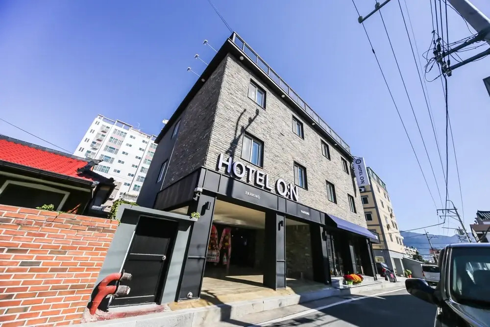Hotel On