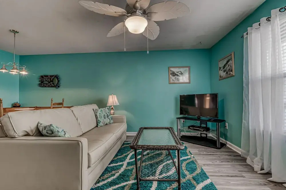 Alabama Sands Unit 2 2 Bedroom Condo by RedAwning