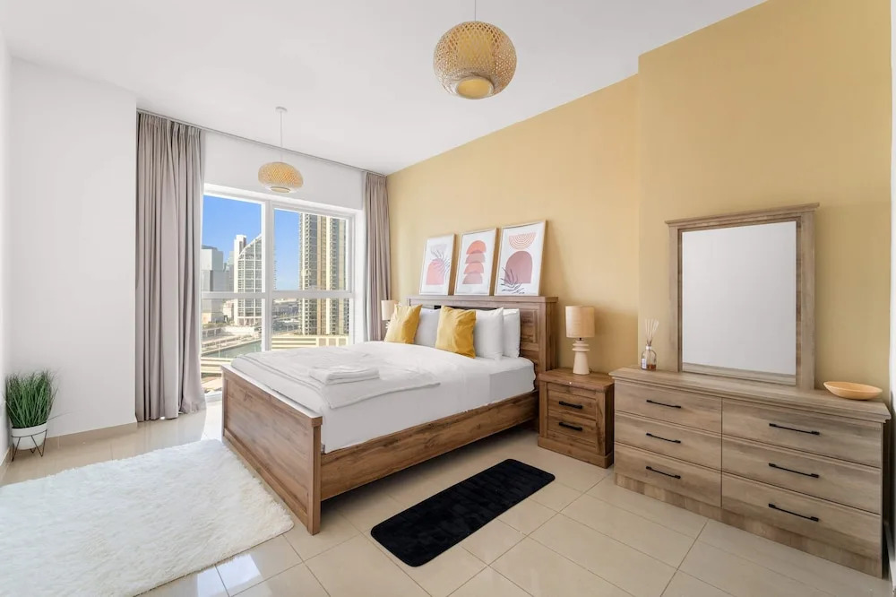 Silkhaus Chic 1bdr Burooj Views Ideal Location