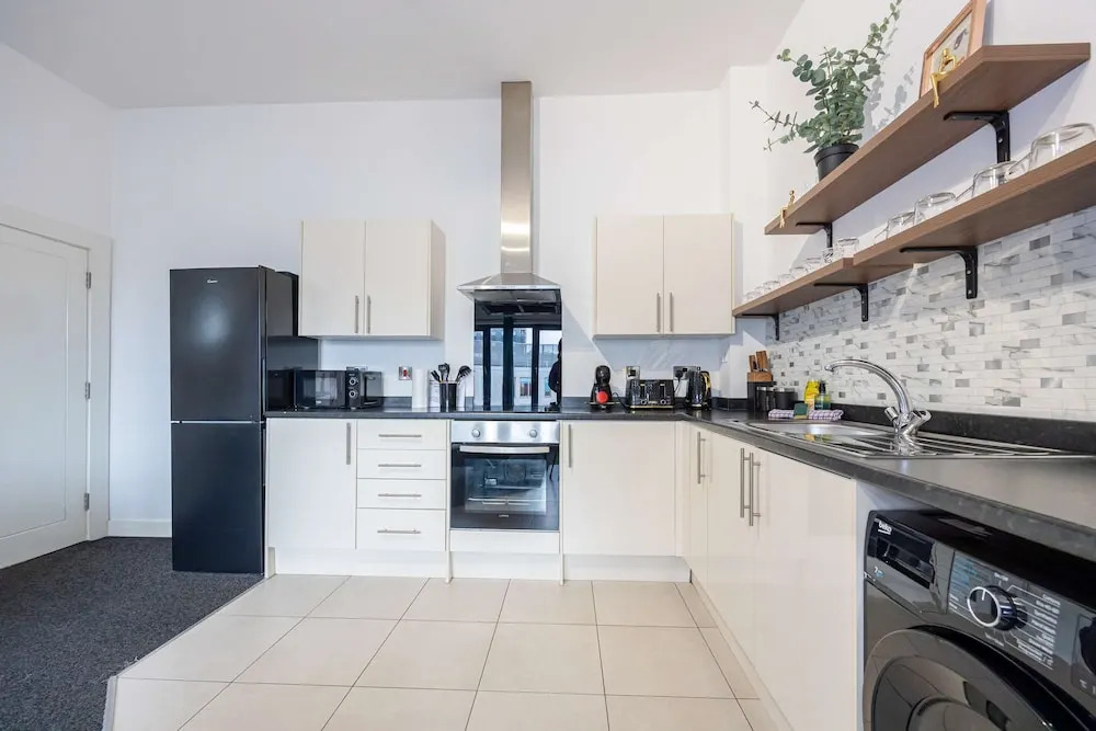 Spacious 2 bed apt Near Media City and Old Trafford