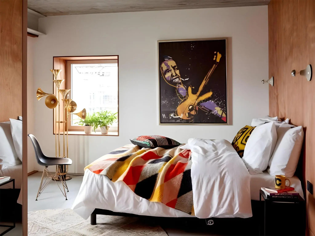 Q-Factory Hotel