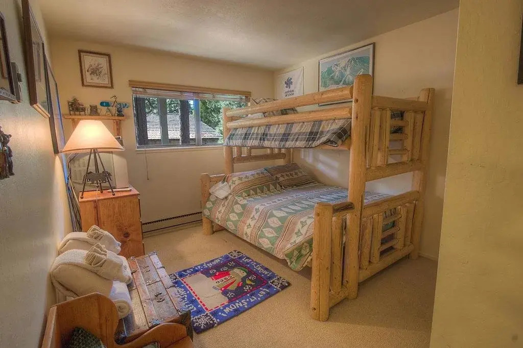 Exclusive North Shore Townhouse
