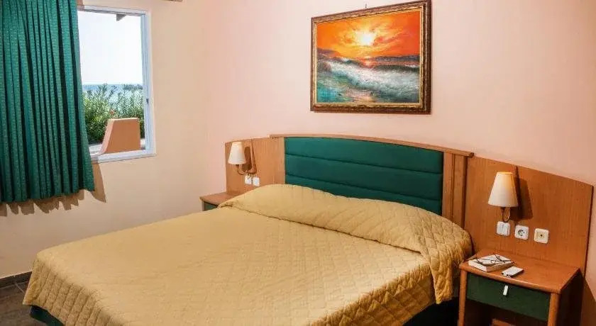 Limanaki Seafront Apartments