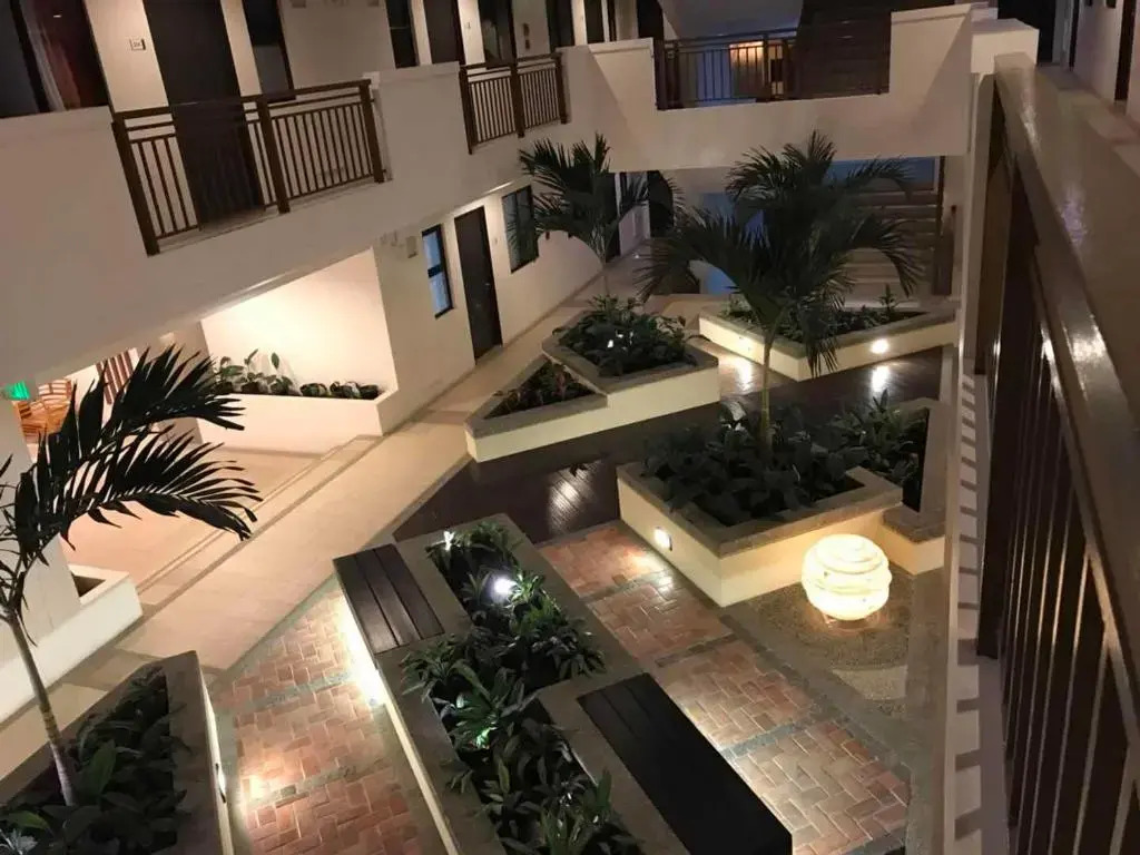 MaRoy Suites at Asteria Residences (Near NAIA with free Parking+Fiber Internet)