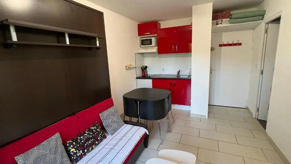 Appartement 2 pièces rez-de-jardin à 2 pas de la plage et de la thalasso