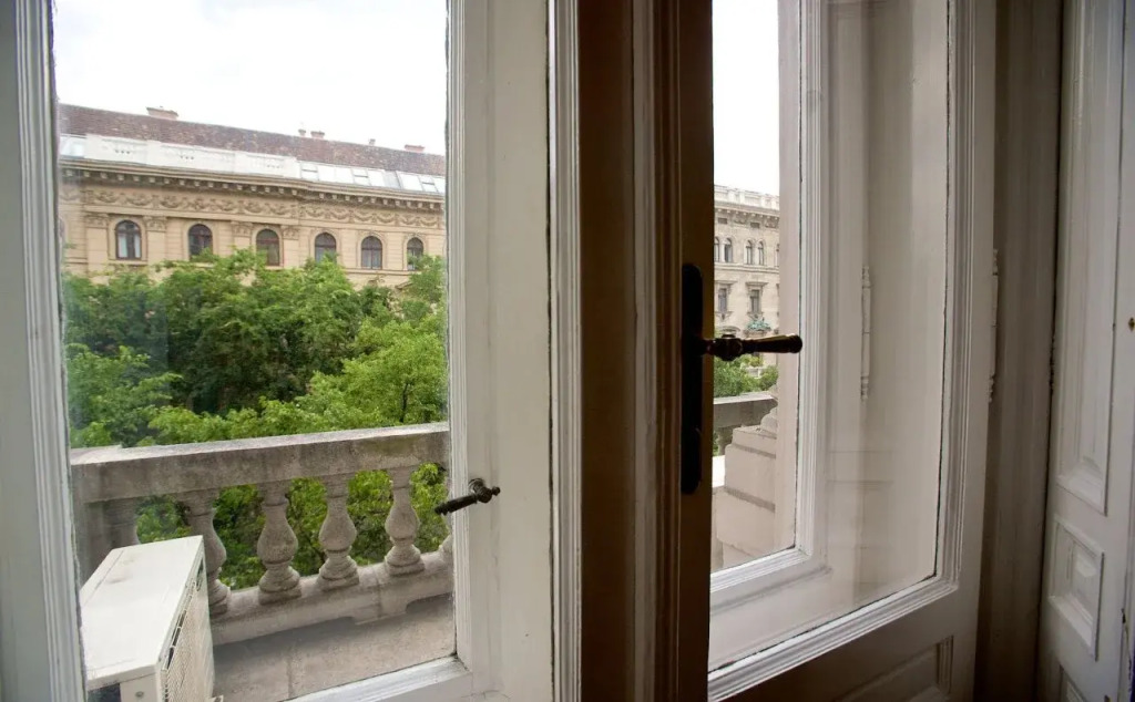 Andrassy Thai Hotel