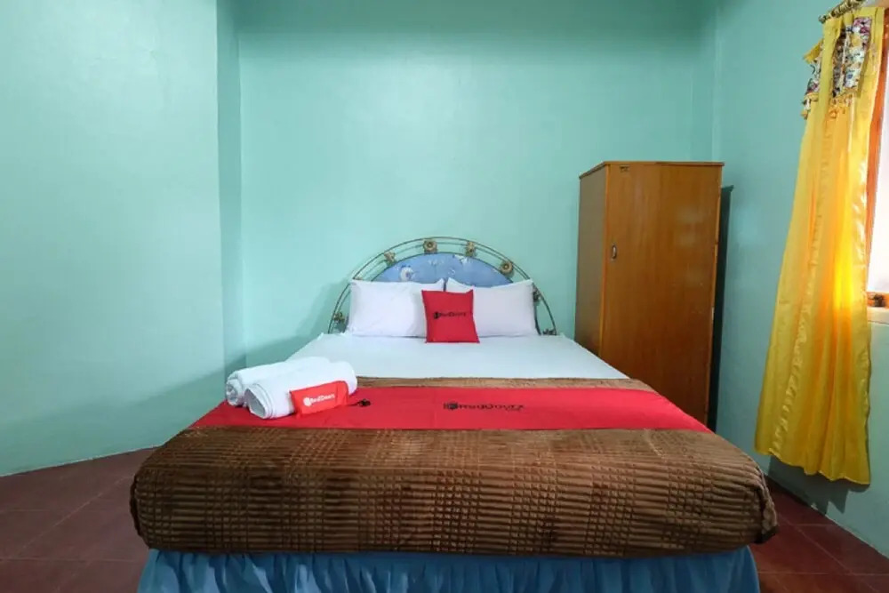 Winslow Hotel by RedDoorz
