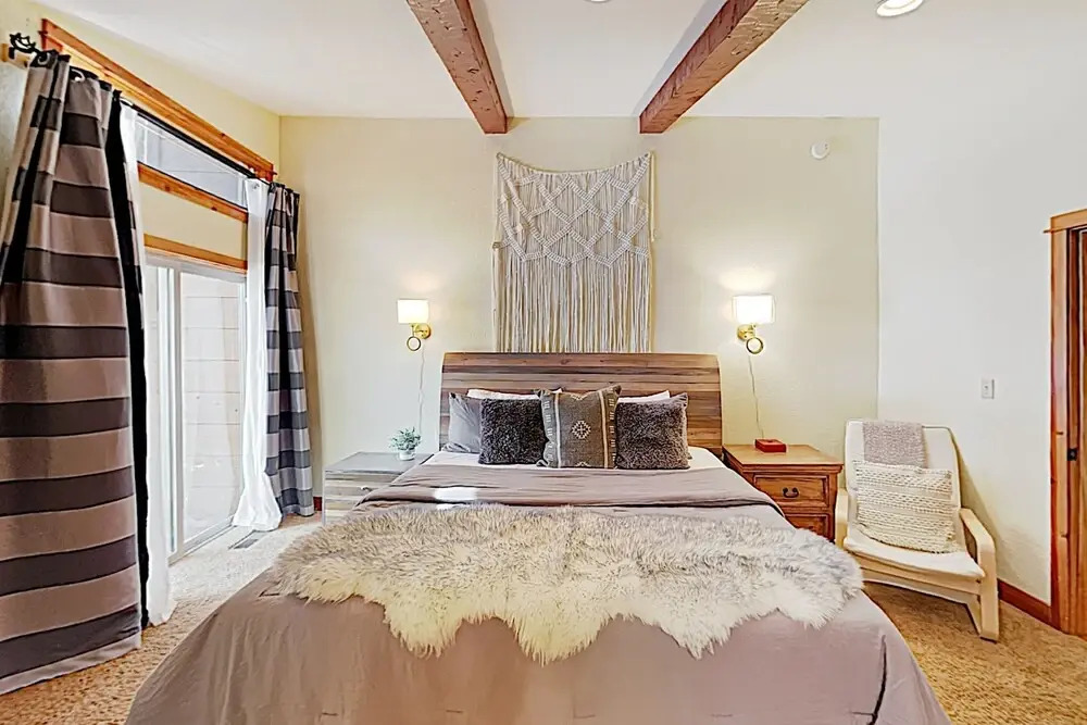 Tahoe Donner Gem - 4 Br Home