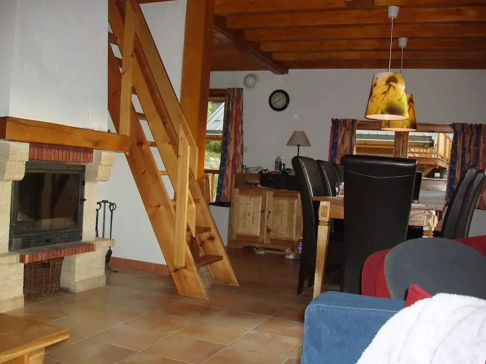 Mountain Chalet, hidden among the trees, with stunning views over lake