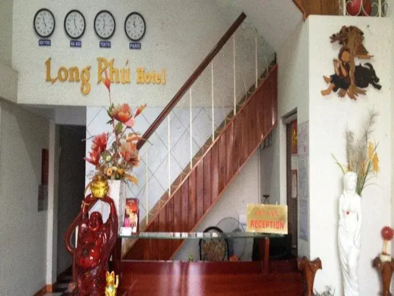Long Phu Hotel
