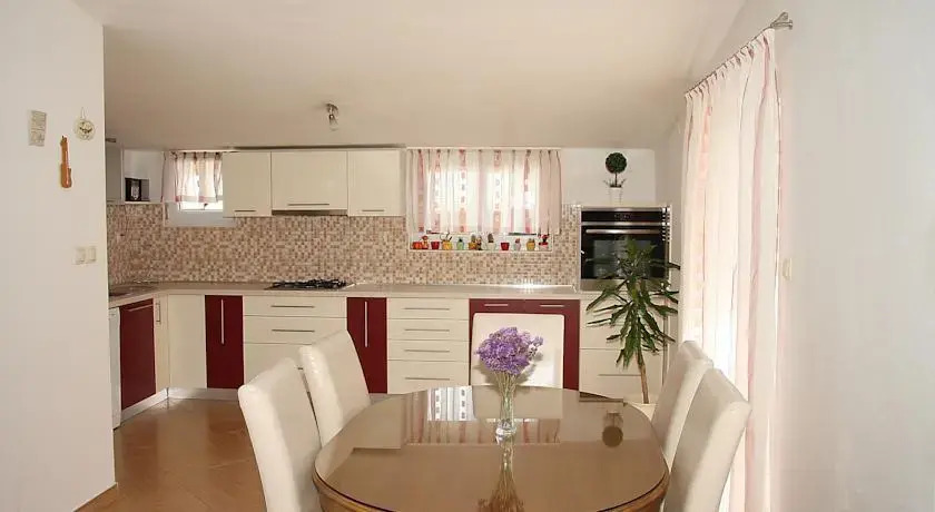 Apartments Ombla