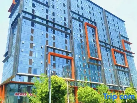 Qingcheng Homestay (Kunming Xinying New City Bailong Road Subway Station Branch)