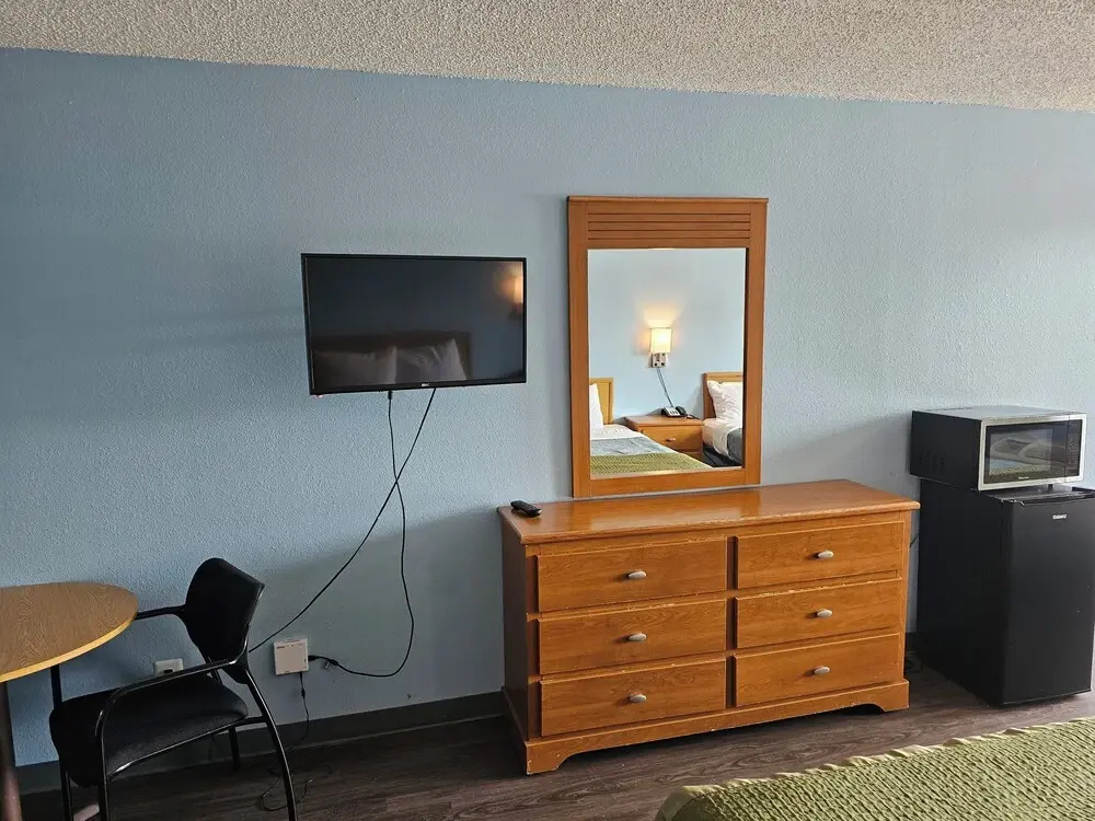 Sumner Motor Inn