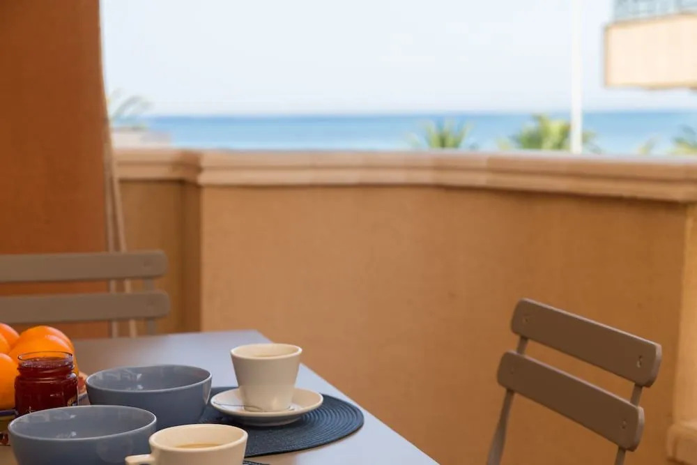 Dénia Front Beach Apartment