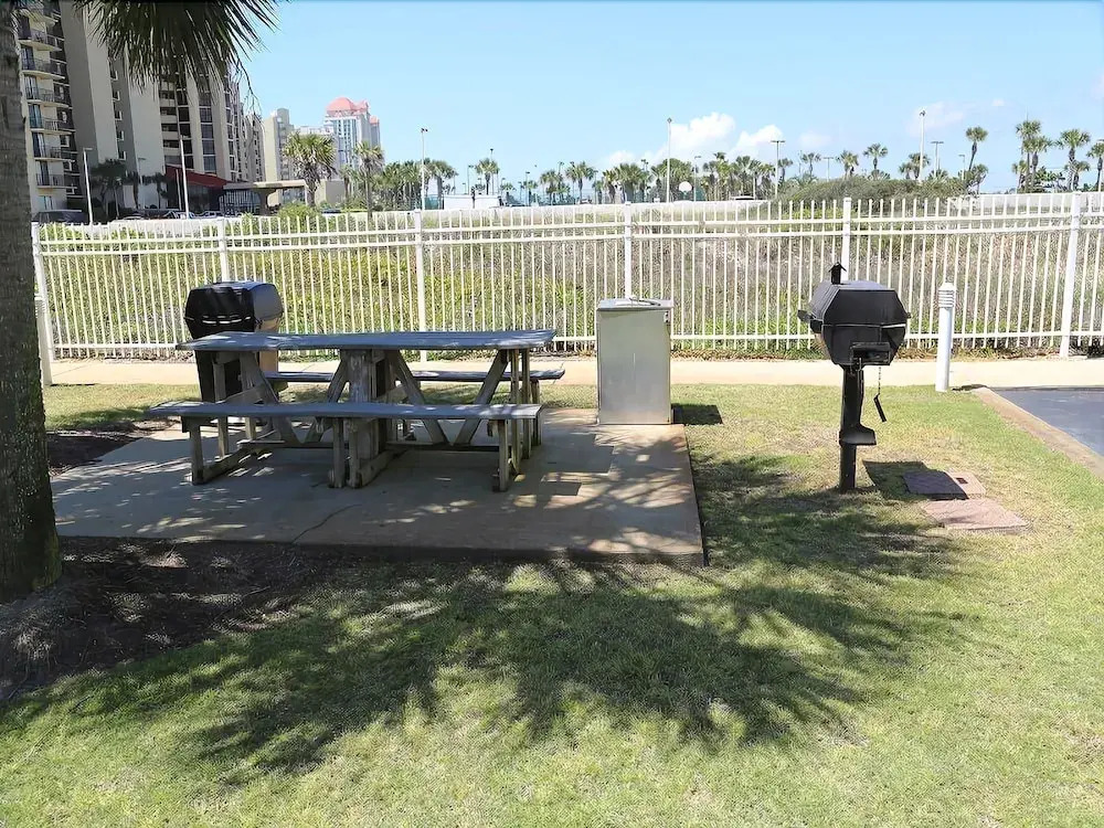 Seaside Beach & Racquet Club 1110 2 Bedrooms 2 Bathrooms Condo