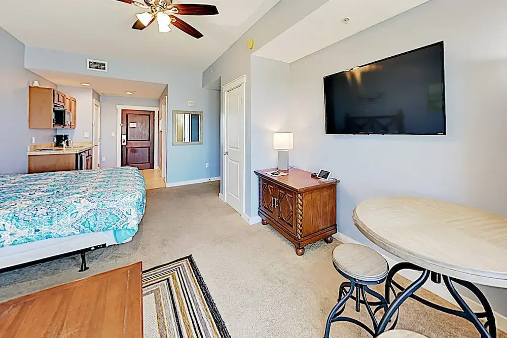 15100 Front Beach Rd Studio Unit 1105 Studio Bedroom 1 Bathroom Condo