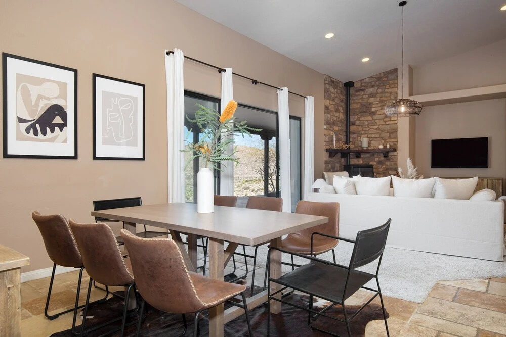 Desert Stone by Avantstay Contemporary Desert Oasis With Pool & Hot Tub