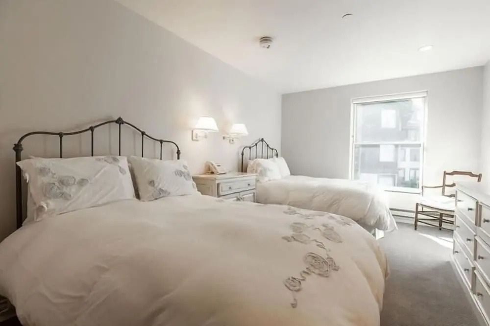 Northwood's Juniper 311 6 Bedroom Condo by RedAwning