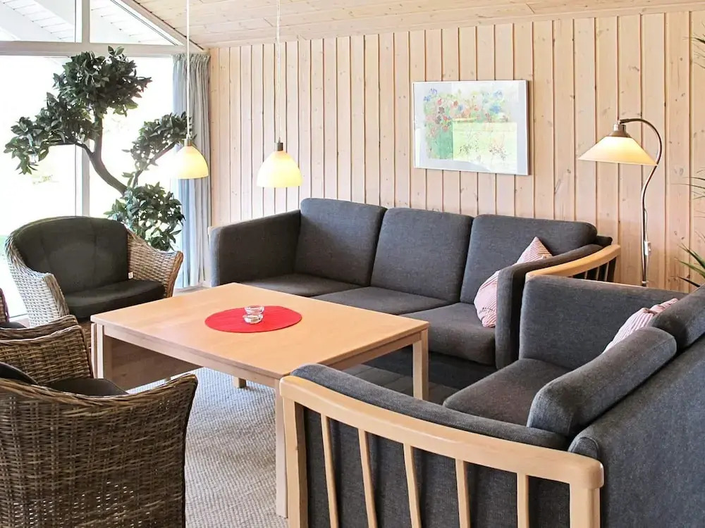 Tranquil Holiday Home in Væggerløse near Sea