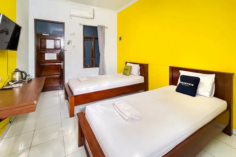 Urbanview Hotel Grand Seven One Manna