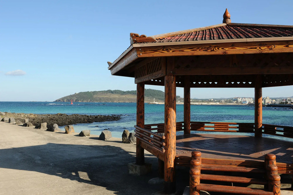 AVA Hotel Jeju Hamdeok