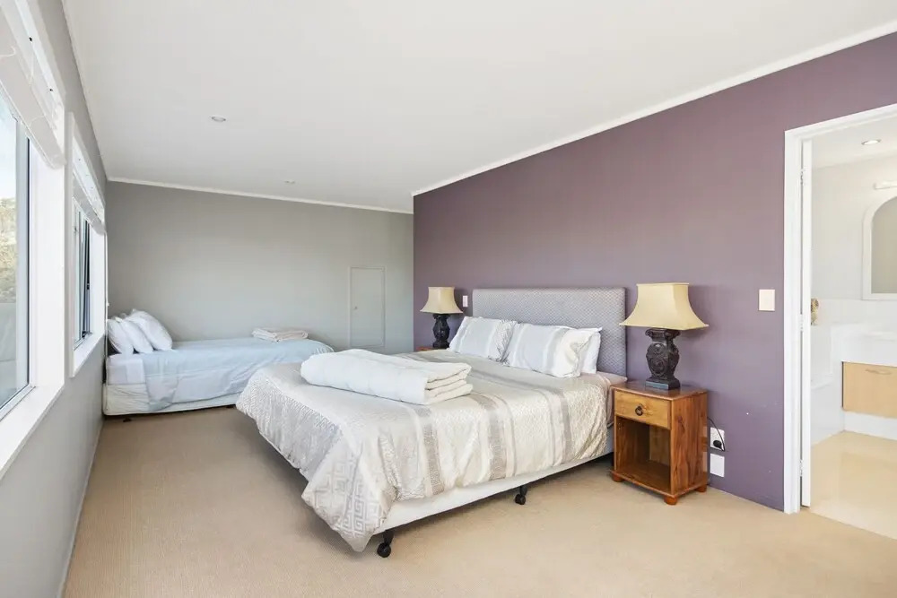 Maxwells Guest House and Tiny Home