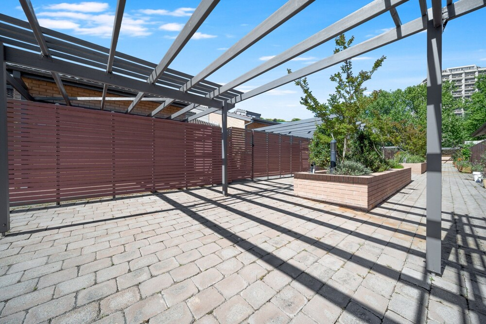 Gorgeous 2-bed Townhouse With Patio, BBQ & Parking