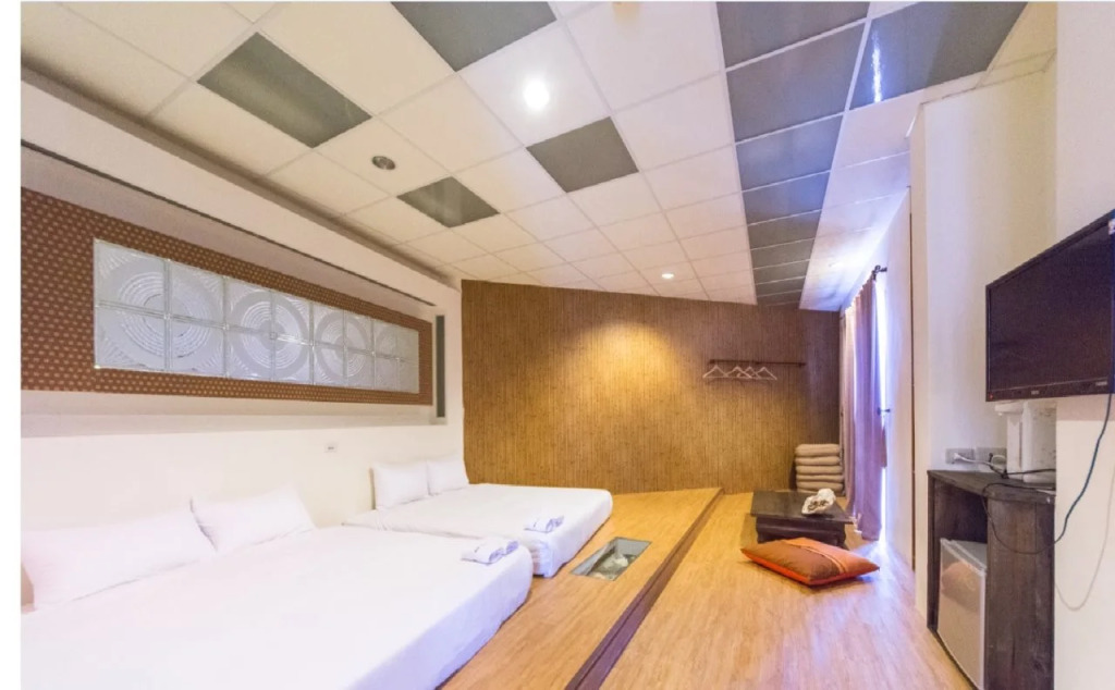Found Hostel