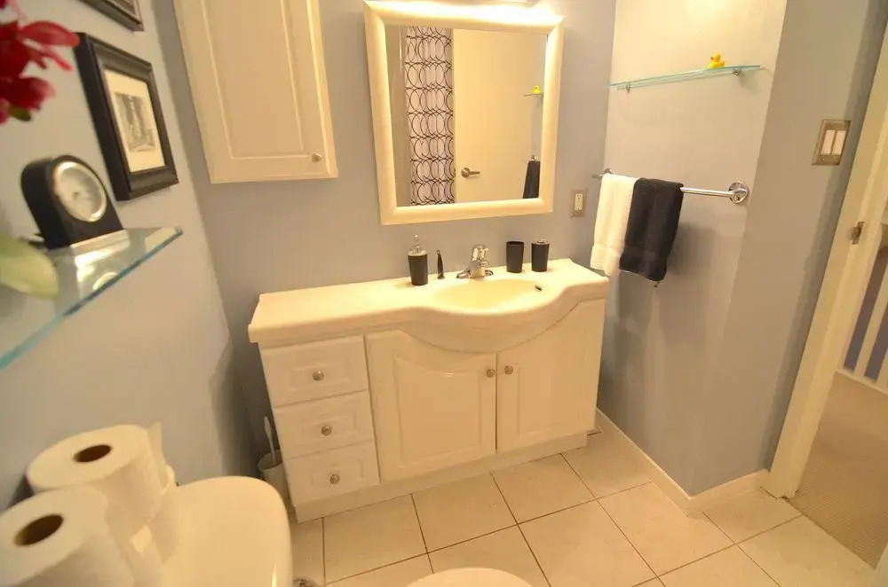 Toronto Escape - The Quartz Townhouse