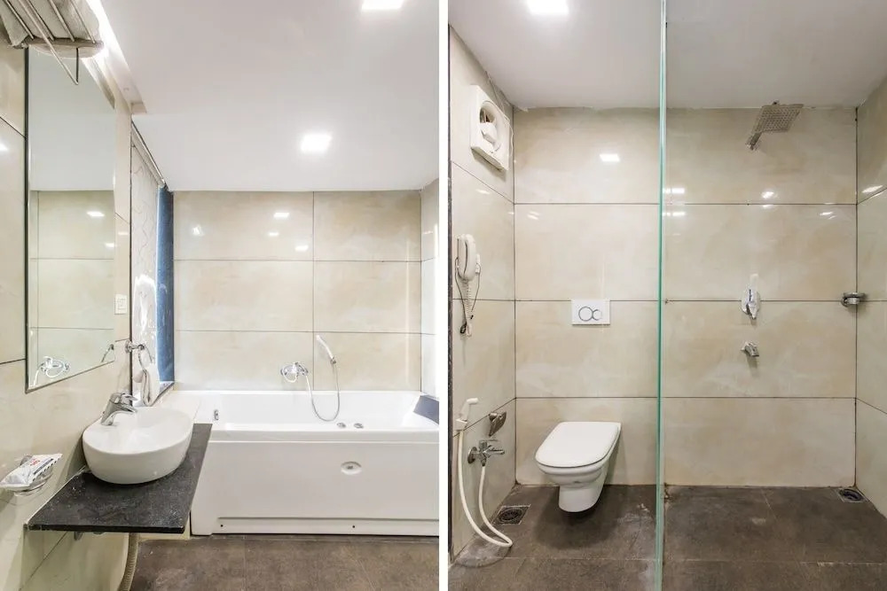 OYO 25042 Vikramaditya Hotel