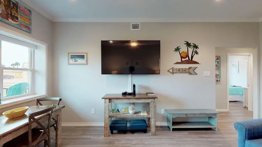 41ir: Beach  3 Bedroom Condo