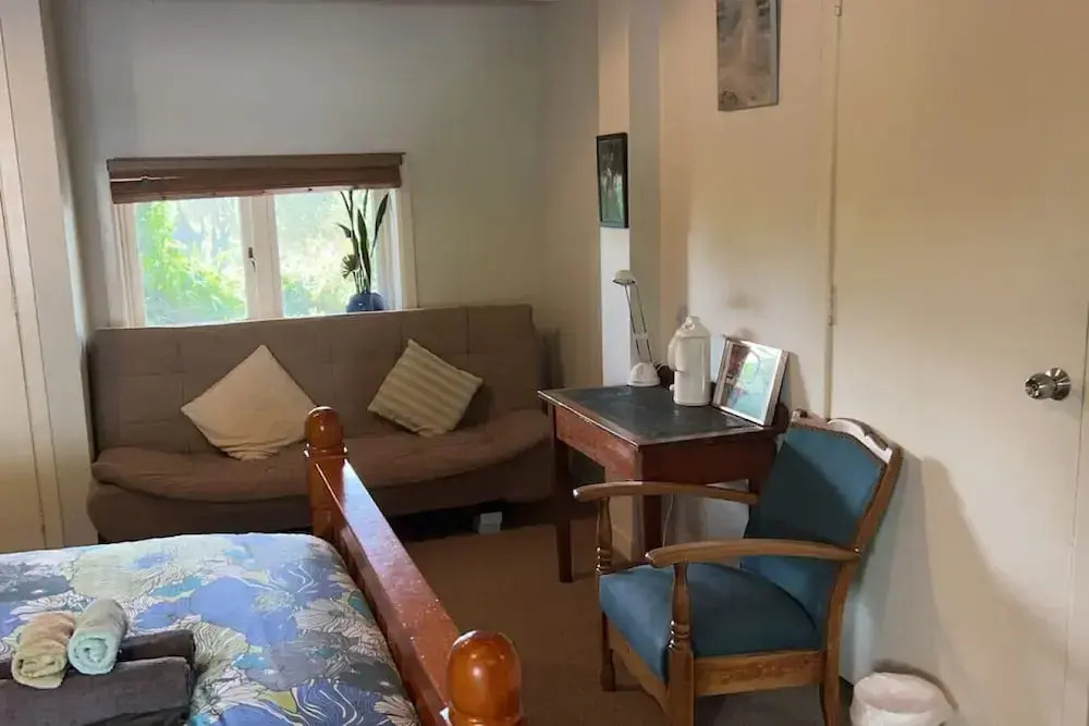 1 Beds including 1 Sofa Bed Studio