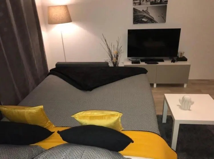 Beautiful 3 bedroom flat 8-9 persons