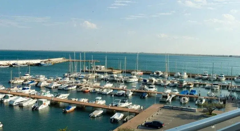 Hotel Roca Plana