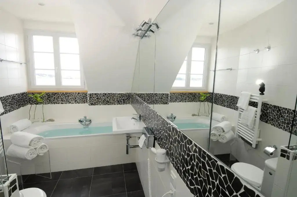Hôtel La Baie des Anges, son SPA marin & sa piscine couverte