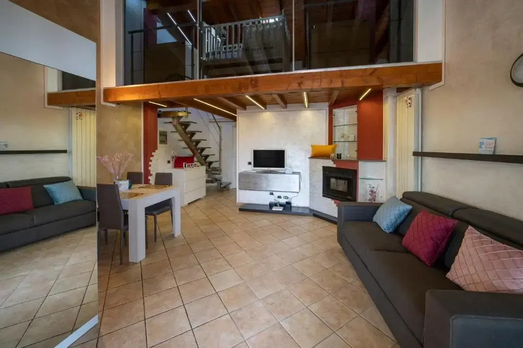 Diamond Suite