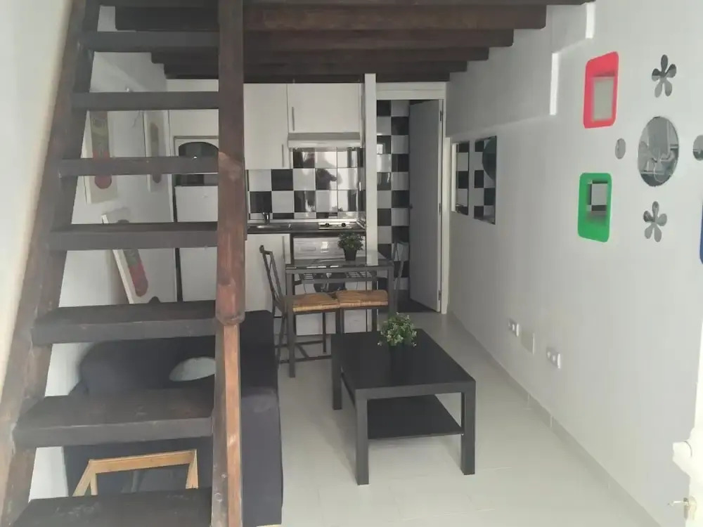 Estudio cercano a Plaza Castilla CBA4