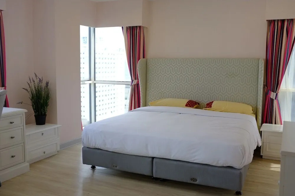 Luxury Penthouse on Sukhumvit Area