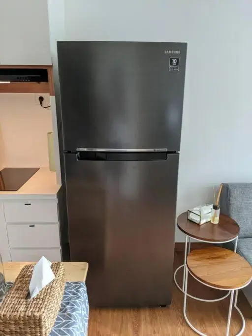 Apt Pejaten Park 1 BR Sage Smart TV, Netflix, Prime, Youtube