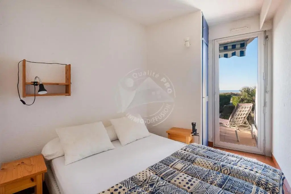 AS8313 - P2 cabine avec parking privé, accès direct à la plage