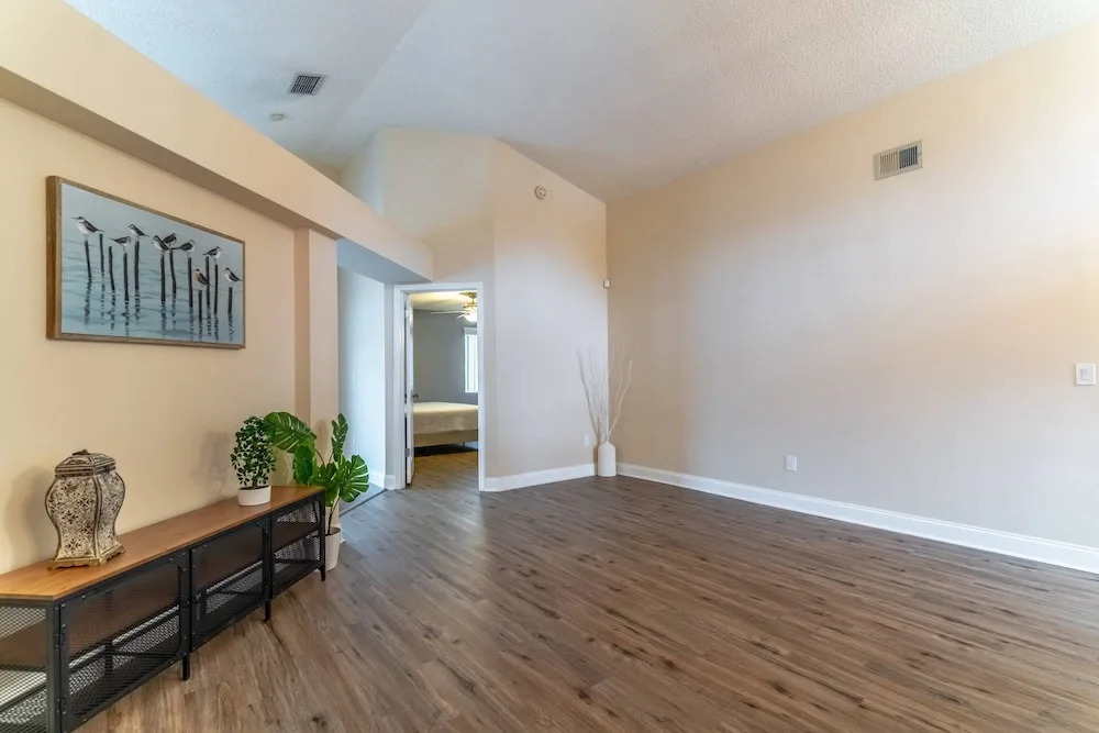 2616 Montego Bay