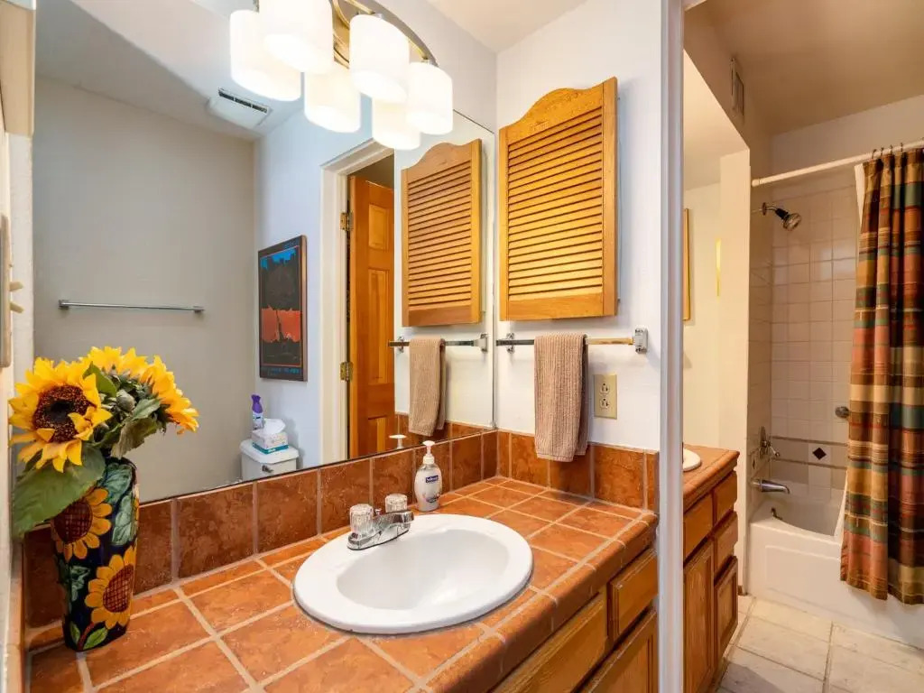 Cielo Grande 305, 2 Bedrooms, HDTV, Pet Friendly, Sleeps 6