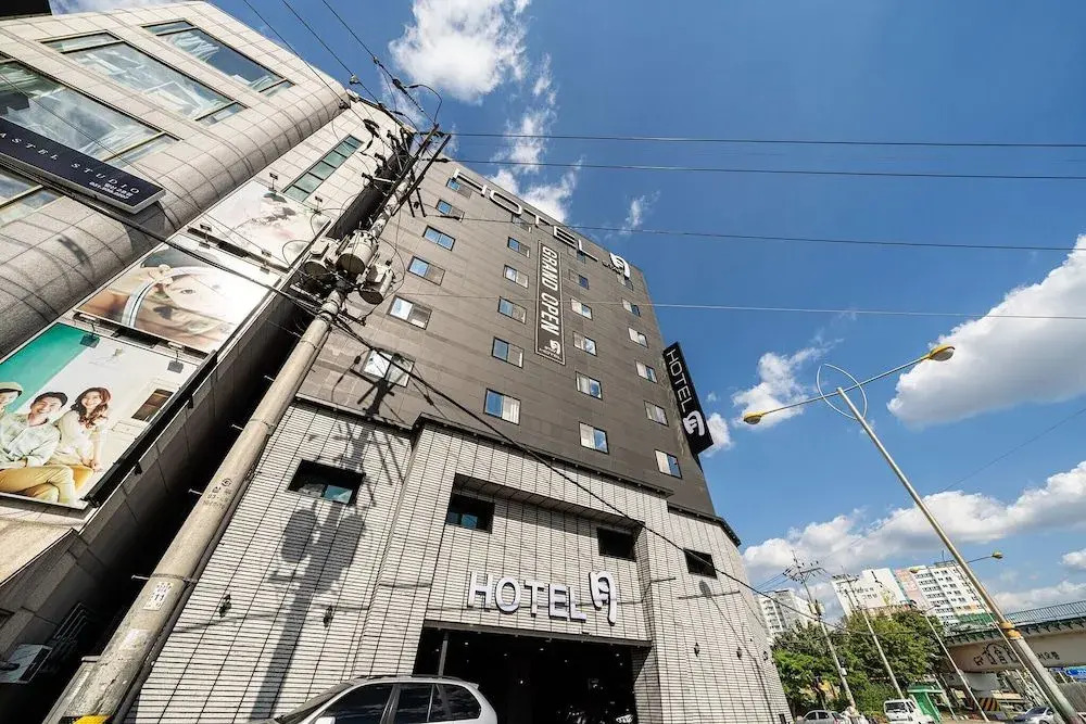 Stay Month Hotel