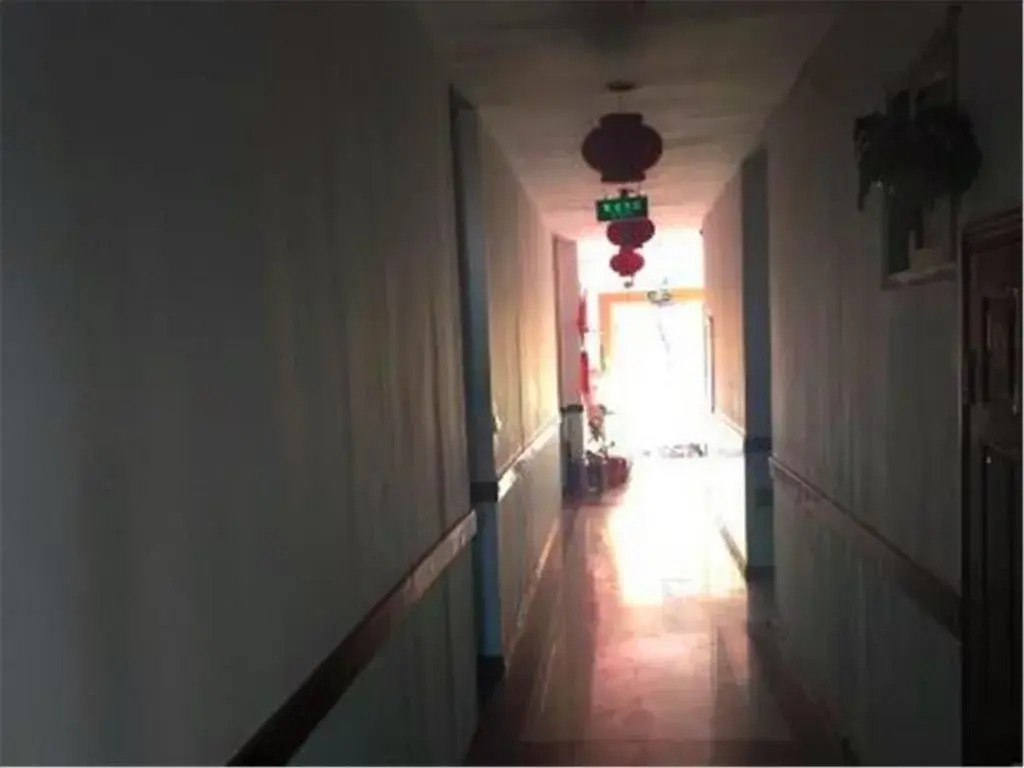 Da Lian Chun Yuan Hostel