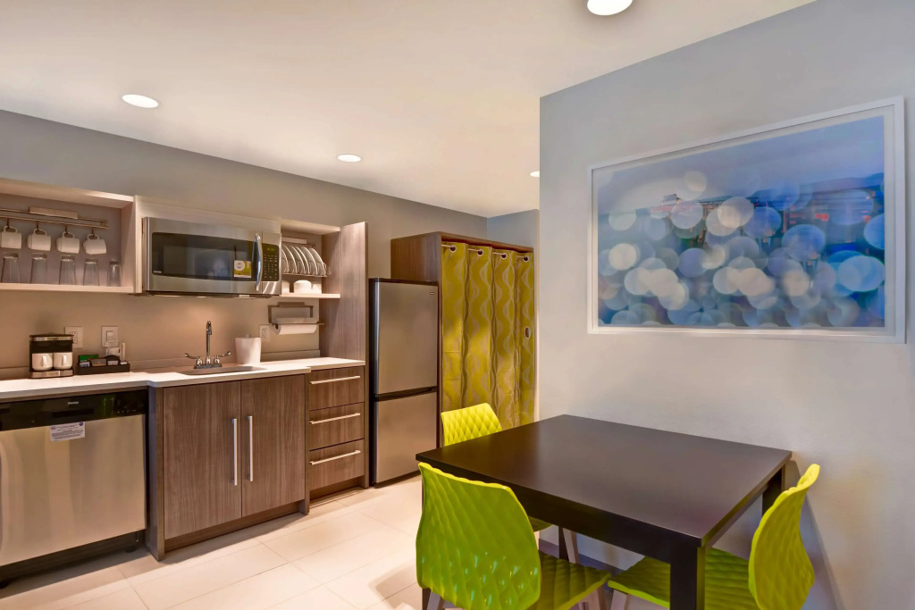 Home2 Suites By Hilton Naples I-75 Pine Ridge Road
