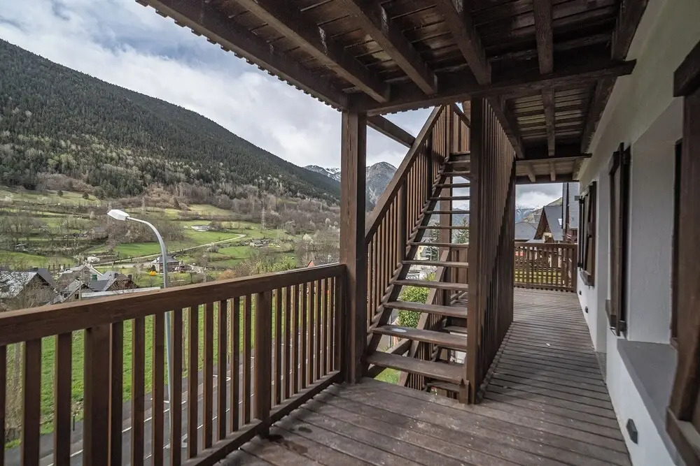 Aran Hostel