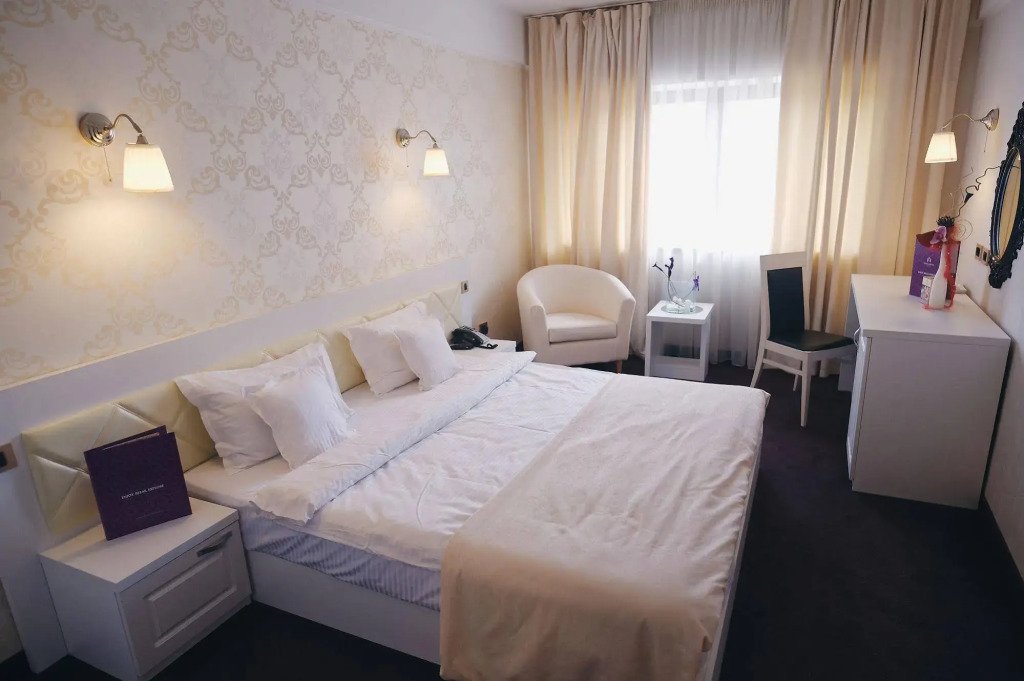 Black Tulip Hotel